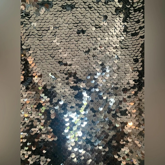 Ann Taylor | Black Sequence Top | Size S [B11] - Picture 2 of 5